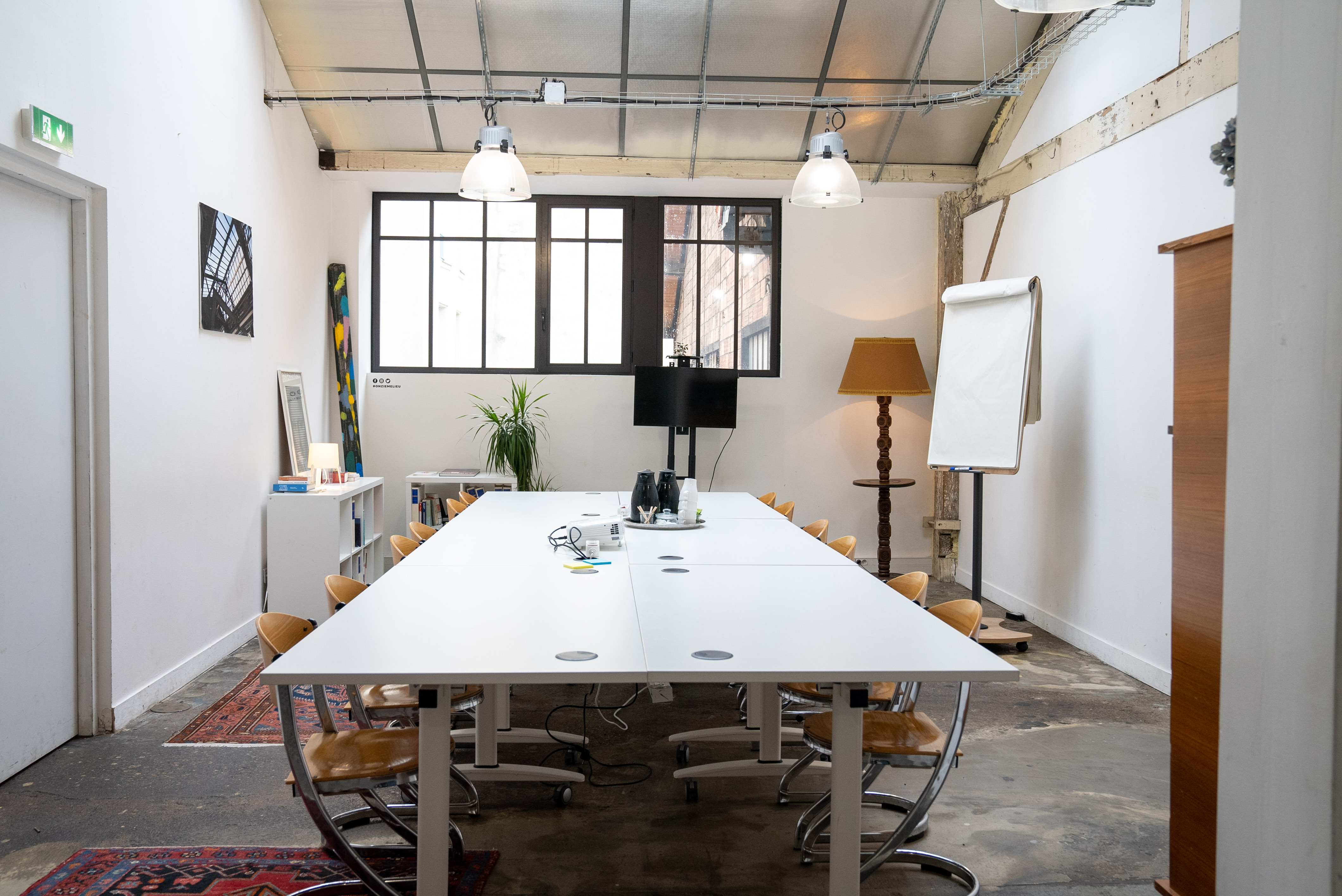 Grande salle de réunion